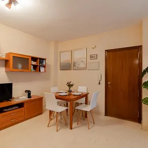 Apartamento Rentalsevilla A Un Minuto De La Campana, Sevilla